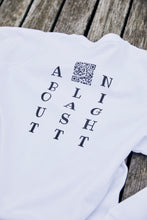 Lade das Bild in den Galerie-Viewer, About last night Swetch