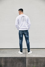 Lade das Bild in den Galerie-Viewer, About last night Swetch